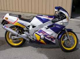 1994 Yamaha FZR600 (white)